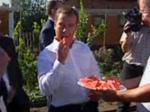 Медведев побывал у оренбургских дачников